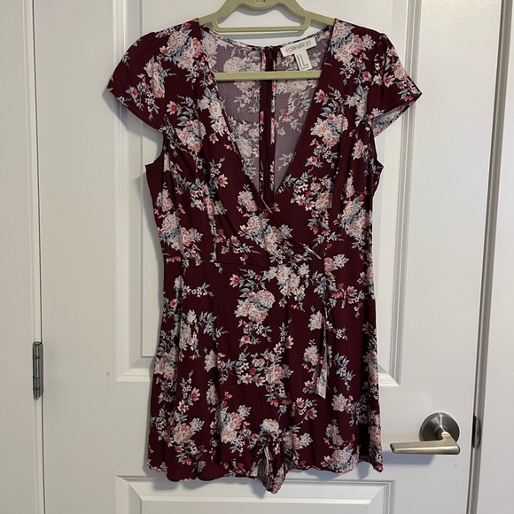 Forever 21 Floral Romper - Picture 1 of 4